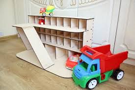 Kleine Holz Auto Regal Garage Oder Auto Regal Spielzeug Auto Lagerung Fur Ars Ist Das Grosse Geschenk Fur Jeden Kl Toy Garage Wooden Toy Garage Wooden Garage