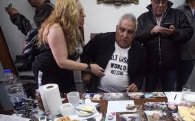 Volvemos a la avenida 44. Denuncian Salvaje Agresion De Efectivos Penitenciarios A Pata Medina Politica Y Economia