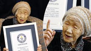 Världens äldsta person lever i Japan
