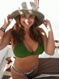 The country musician told people. Jessica Fox Pa Twitter Aqui Les Dejo Una Fotito En Traje De Bano Desde Cancun Creo Que Es La Primera Que Pongo A Lo Ninel Jaja Http T Co 90aiigaq
