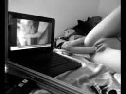 Dildo Masturbation Watching Porn : XXXBunker.com Porn Tube