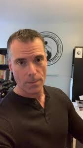 Amy Simoni's Instagram, Twitter & Facebook