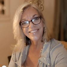 Tonja Carter Starnes