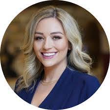 Jennifer Cathcart's Instagram, Twitter & Facebook