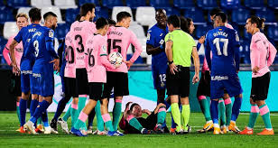 All news about the team, ticket sales, member services, supporters club services and information about barça and the club Fc Barcelone Mercato Dossier Classe X Messi Dans Le Rouge Le Barca Pret A Imploser