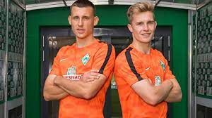 Das duo johannes und maximilian eggestein (werder bremen) an der torwand gegen keven feger (sv. Johannes Und Maximilian Eggestein Aus Bremen Im Interview