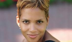 Halle berry chic very short pixie haircut. Halle Berry Hairstyles 30 Sexy Collections Design Press