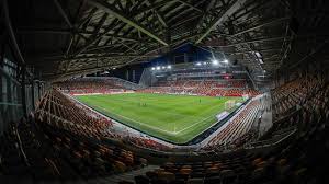 Es wurde 1884 eingeweiht und war zunächst die spielstätte des stadtrivalen fc everton bis zum umzug der blues 1892 in den goodison park. Brentford Community Stadium Aufnahme Von Brentford Fc Griffin Park Tripadvisor