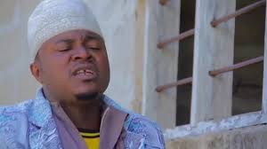 Kiuno na kanzu vinaendana kweli