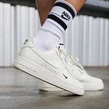 Tênis Nike Air Force 1 '07 Essential Feminino - Nike