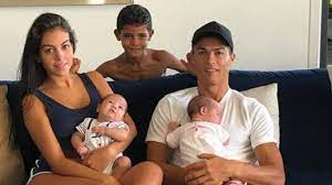 This song was featured on the following album: C ãƒ­ãƒŠã‚¦ãƒ‰ 2019å¹´æœ€æ–°ç‰ˆ èº«é•·ã‚„æ€§æ ¼ã¯ å½¼å¥³ã‚„å­ä¾› å¹´åŽã‚„é«ªåž‹ ç­‹è‚‰ã«ã¤ã„ã¦ã¾ã¨ã‚ã¦ã¿ãŸ æµ·å¤–ãƒ‰ãƒ©ãƒžæƒ…å ±