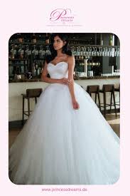 We did not find results for: Ein Brautkleid Mit Viel Tull Und Glitzer Erhaltlich Im Brautmodengeschaft Princess Dreams In Berlin Finde Dei Brautkleid Brautkleid Prinzessin Hochzeitskleid