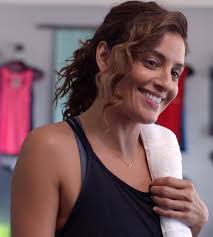 Valerie Hyde's Instagram, Twitter & Facebook