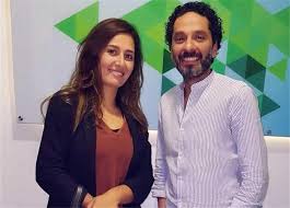 هاني عادل انفصل عن حلا. Ø²ÙˆØ¬ Ø­Ù„Ø§ Ø´ÙŠØ­Ø© ÙŠØ¨ÙƒÙŠ Ø¨Ø³Ø¨Ø¨ Ø®Ù„Ø¹ Ø²ÙˆØ¬ØªÙ‡ Ø§Ù„Ø­Ø¬Ø§Ø¨ ÙˆØ¹ÙˆØ¯ØªÙ‡Ø§ Ù„Ù„ØªÙ…Ø«ÙŠÙ„ Ø¹Ø±Ø¶ÙŠ ÙƒØ§Ù† Ù…Ø³ØªÙˆØ± 12 Ø³Ù†Ø© ÙˆØªØ¹Ø±Ù‰ Ù„Ù‡Ù„ÙˆØ¨Ù‡