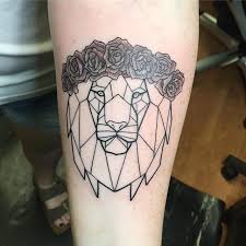 Rose & crown tattoos is that dream. Azarja Van Der Veen On Twitter Lion With Rose Crown Tattoo Tattoos Lines Roses Rosecrown Lion Geometry Geometric Blackandgrey Https T Co Ltkesqj9lu Https T Co 0jgivjlhga
