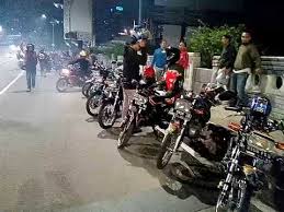 Sebuah komunitas motor di jakarta yang telah berumur 17 tahun, dan mereka merayakan hutnya dengan tema menuju kedewasaan congratulation kcdj (king's club. King S Club Djakarta Kcdj At Kuningan Rasuna Said Youtube