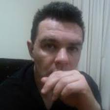 Stream Chris Moulder