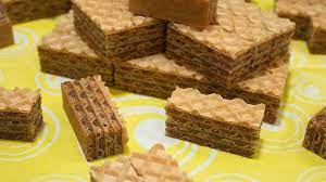 (recept) složiti prvi red od 16 keksića u oblik koji vama odgovara, pa premazati čokoladom i ostaviti da se stegne. Posne Oblande Food Desserts Waffle Iron