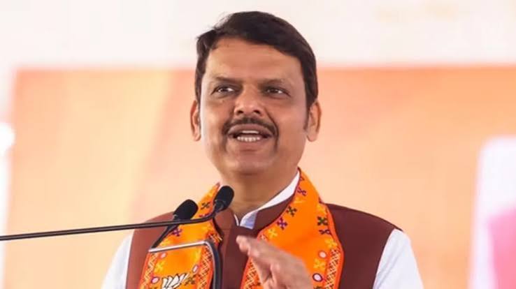 Live: महाराष्ट्र में सीएम पद को लेकर सूत्रों के हवाले से बड़ी खबर, देवेंद्र फडणवीस का मुख्यमंत्री बनना तय - India TV Hindi