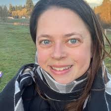 What is the best place to stay in Crested Butte in July with a pool?