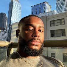 Reginald Bratton's Instagram, Twitter & Facebook