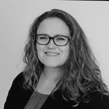 Anna Quillen's Instagram, Twitter & Facebook