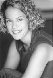 Elise Shirley's Instagram, Twitter & Facebook