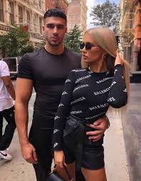 Fans were left curious about their relationship after noticing that she was home alone, though the reality star has explained that they have been forced apart temporarily due to the new. Molly Mae Hague And Tommy Fury Flaunt Their Romance As They Pose For Cosy Picture Irish Mirror Online