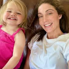 Mary Padian (@marypadian) • Instagram photos and videos