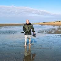 4 "Aaron Reaney" profiles