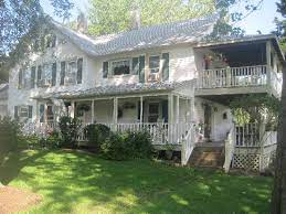 A relaxing country bed and breakfast accommodation in the fingerlakes region of new york. Wicher Garden An 1850 Farmhouse Picture Of A Wicher Garden Bed Breakfast Auburn Tripadvisor
