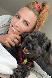 Ashley Wix's Instagram, Twitter & Facebook