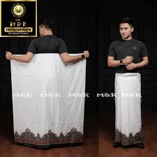 Maybe you would like to learn more about one of these? Sarung Batik Tumpal Putih Dewasa Sarung Halus Sarung Batik Pekalongan Shopee Indonesia