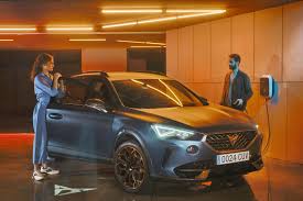 O scopri la forza pura del propulsore 2.0 tsi 300 cv con cambio automatico dsg. Cupra Formentor Arriva L Ibrida Plug In