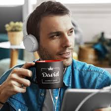 Tasse noire fond rouge en céramique avec personnalisation pour père fête  des pères