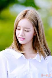 On may 22, he was interviewed on lee hyori's. Photographer Captures Stunning Photos Of Hyeri S New Hairstyle In Public Koreaboo