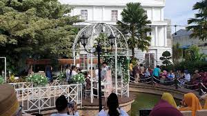Evening View Picture Of My Garden Resto Cafe Bar Batam Tripadvisor