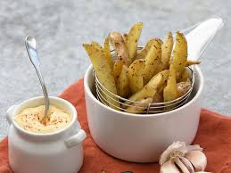 Patatas Bravas Sauce Aioli Recettes Recette Recettes De Tapas Sauce Aioli Aioli