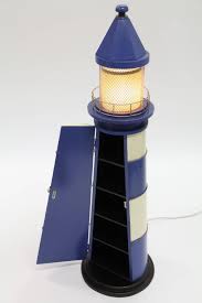 Die wohnung ist ausschließlich für bis zu 3 personen und nur nach vorheriger absprache buchbar. Design Schrank Leuchtturm Mit Licht Retro Blau 125cm Schranke Und Regale Mobel Wohnen Deko Point 4u Com
