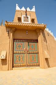 Pin By Henry Leonnata On Arabian In 2020 Building Art Vernacular Architecture Art And Architecture