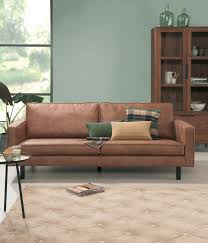 groene muur en cognac leren bank interieur woonkamer huis interieur woonkamer kleuren