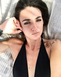 Hollie Louise's Instagram, Twitter & Facebook