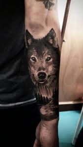 Black And Grey Realism Wolf Tattoo Black Gray Realistic Wolf Tattoo C Tattoo Artist Leo Blackcat Marin Wolf Tattoos Beginner Tattoos Tattoo Designs