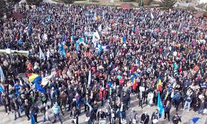 Publicat de giony la 13:23. 8 000 De Oameni ParticipÄƒ La Mitingul Organizat De Sindicatul Autoturisme Dacia La Mioveni Video