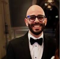 30+ "Ucrós" profiles