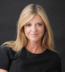 Sarah Keeling's Instagram, Twitter & Facebook