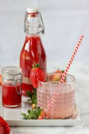 Willkommen Beim Ubersee Madchen Der Foodblog Vom Bodensee Erdbeer Sirup Erdbeersirup Rezepte