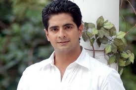 Indian yeh rishta kya kehlata hai tv show karan mehra lifestyle with bio, birthday, age, height, weight, parents, family, profession, net worth, birth name. Karan Mehra Biography Biodata Wiki Age Height Weight Affairs More