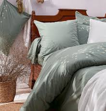 Le baclock, par ses propriétés autopurifiantes, maintient la fraîcheur des draps et taies d'oreiller plus longtemps. 110 Idees De Fleurs En 2021 Linge De Lit Taie Traversin Housse De Couette