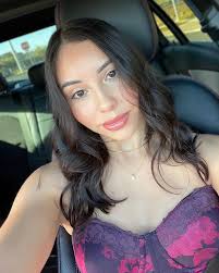 Claudia Bencomo (@bencomoclaudia) • Instagram photos and videos